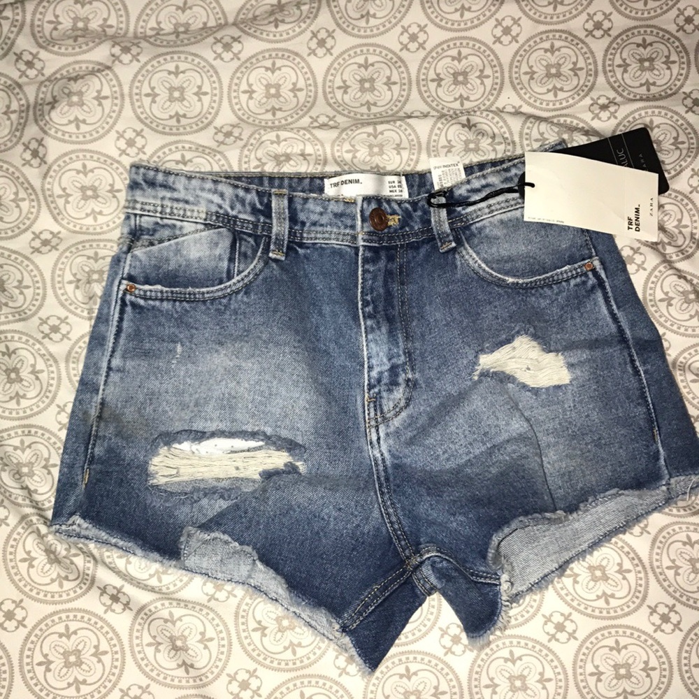 Zara ripped jean shorts